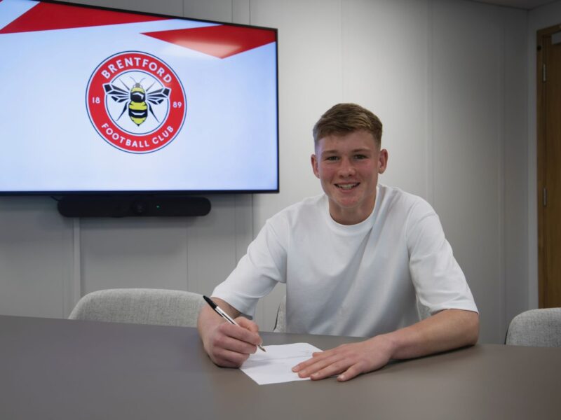 Kinetic graduate Reggie Rose signs new contract with Brentford FC
